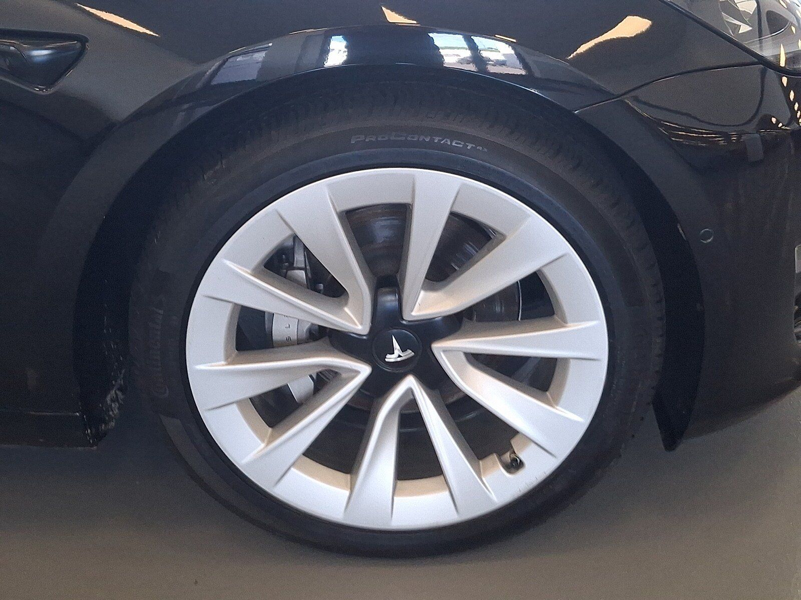 Used 2021 Tesla Model 3 Standard Range Plus RWD image 8