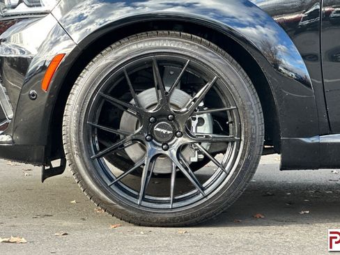 Used 2025 Dodge Durango R/T w/ Blacktop Package image 35