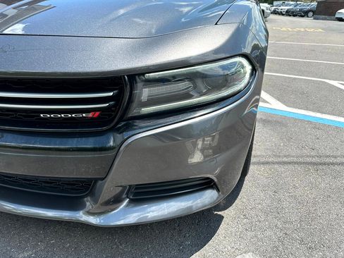 Used 2017 Dodge Charger SE image 6