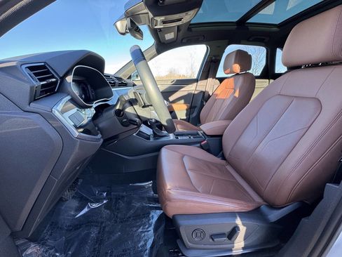 Used 2021 Audi Q3 2.0T Premium w/ Convenience Package image 7