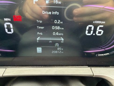 Used 2025 Kia Telluride EX X-Line AWD/4WD image 12