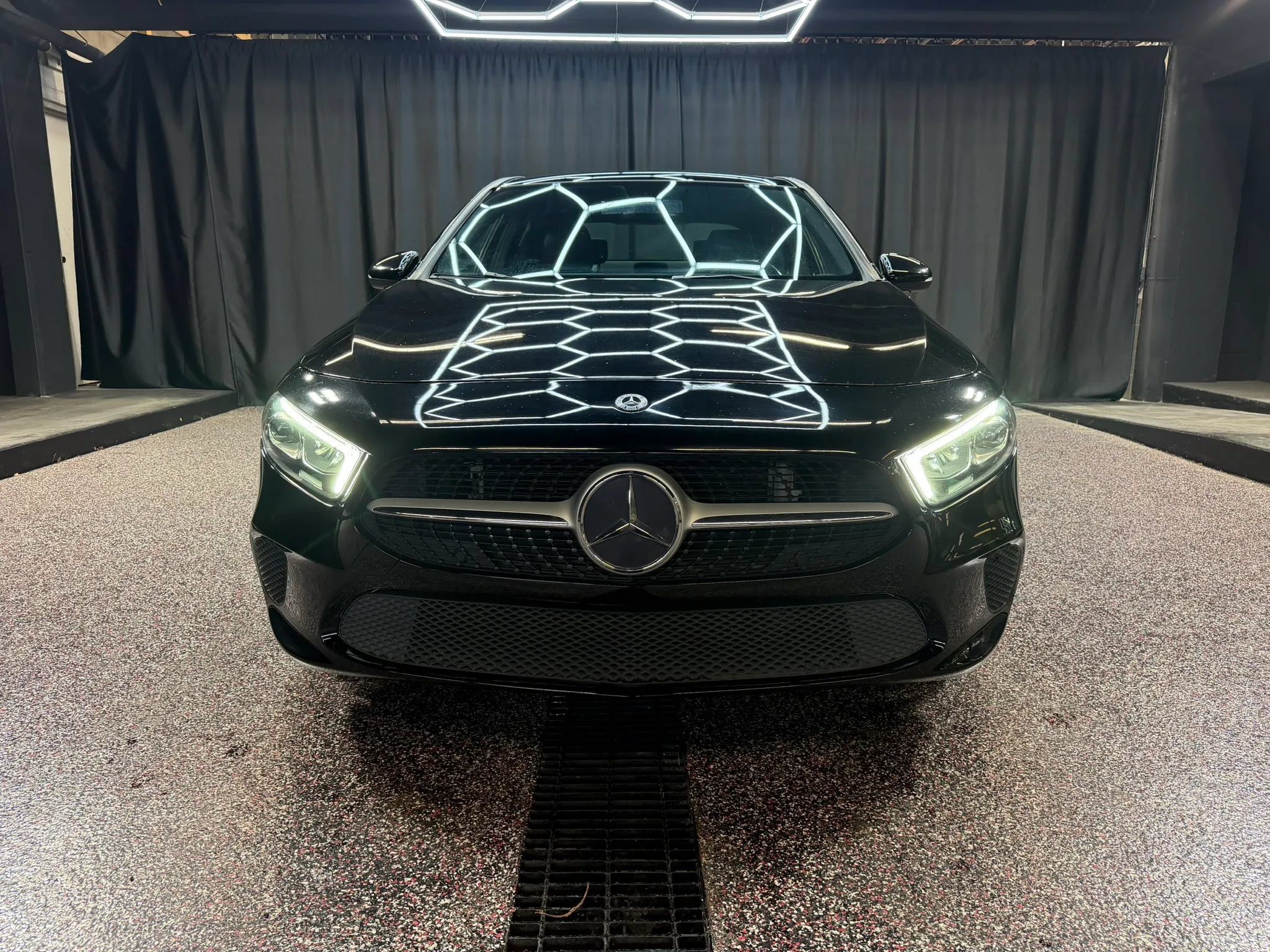 Used 2020 Mercedes-Benz A 220 4MATIC image 2