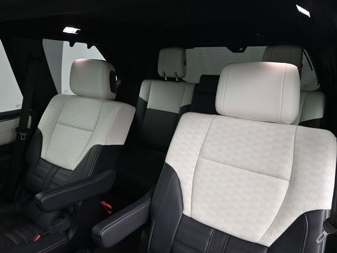 Used 2025 Toyota Sequoia Capstone image 6
