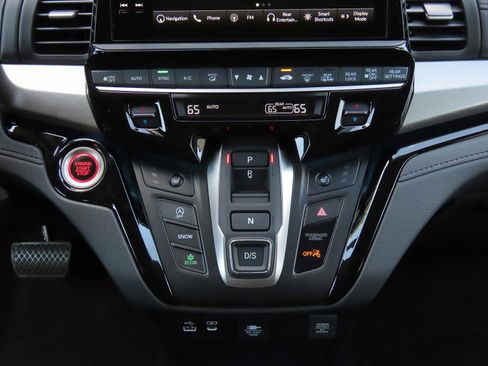 New 2026 Honda Odyssey Touring image 24