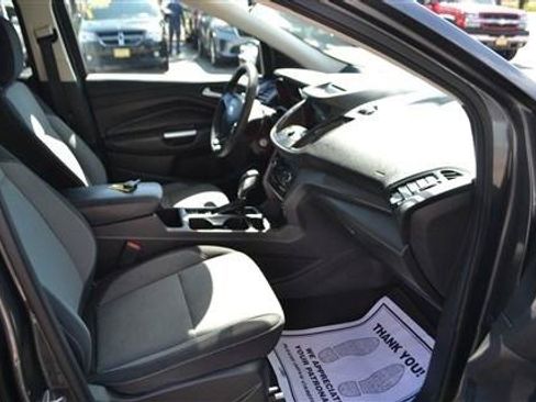 Used 2018 Ford Escape SE w/ SE Sync 3 Package FWD image 21