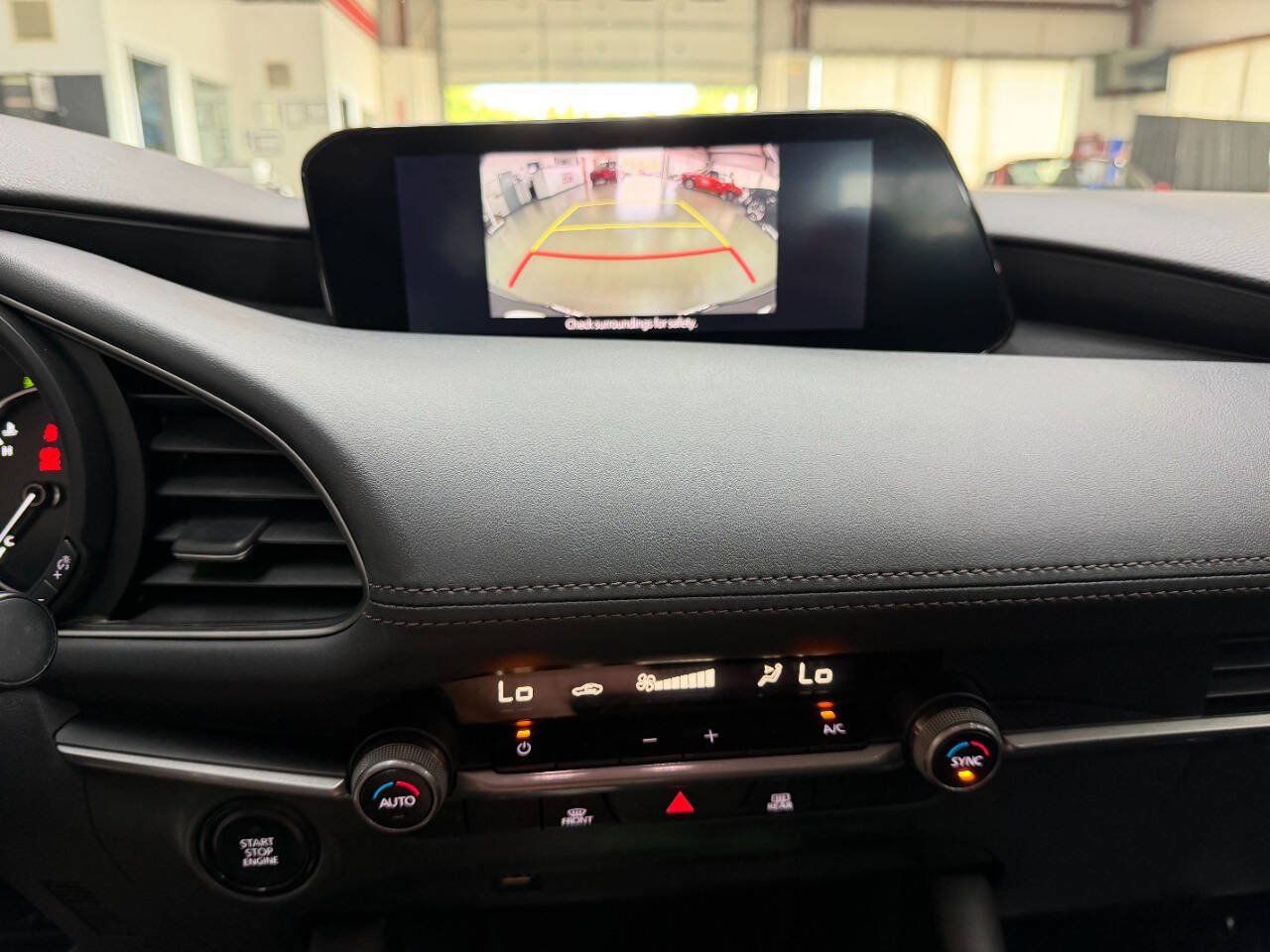 Used 2021 MAZDA MAZDA3 s FWD image 28