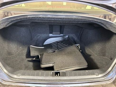 Used 2017 INFINITI Q70 3.7 image 22