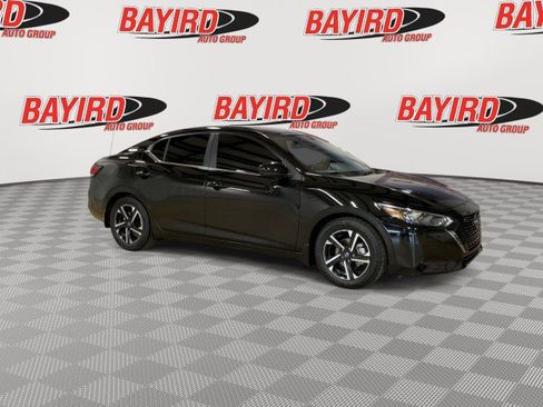 Used 2025 Nissan Sentra SV image 2