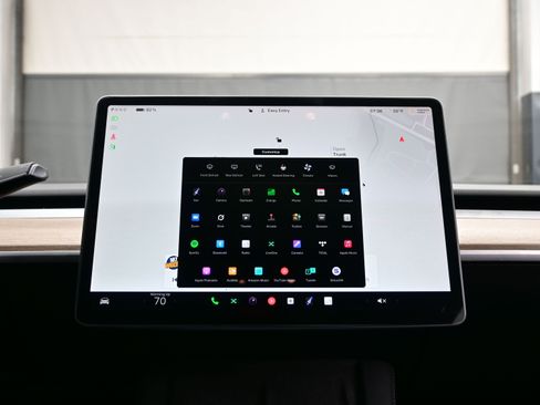 Used 2022 Tesla Model 3 Performance image 18