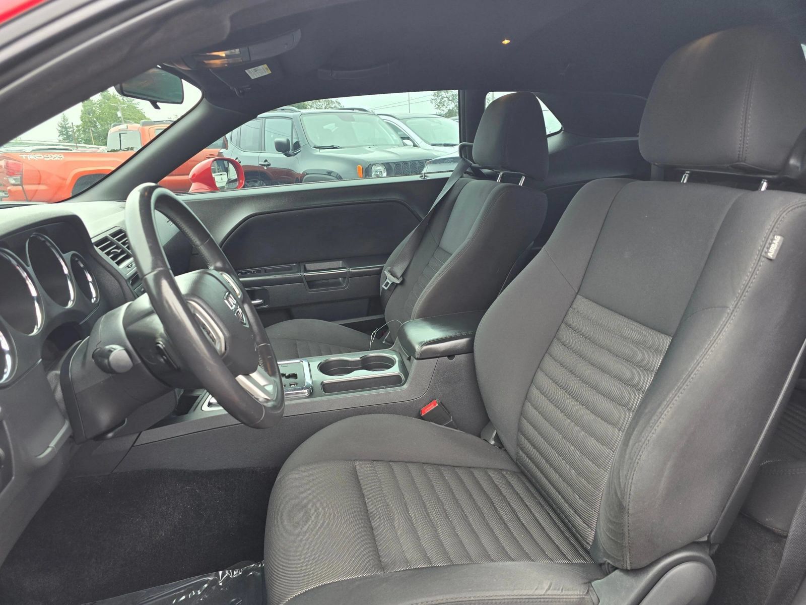 Used 2014 Dodge Challenger SXT RWD image 16