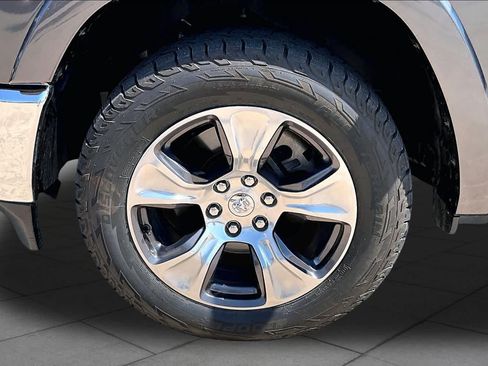 Used 2022 RAM 1500 Laramie AWD/4WD image 10