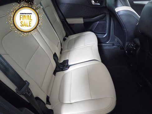 Used 2020 Ford Escape SE Sport image 17