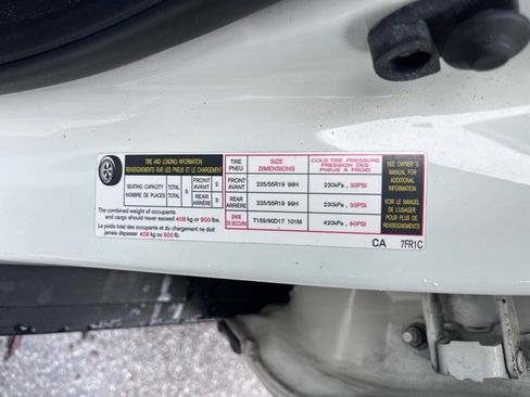 Used 2018 Nissan Rogue SL w/ Premium Package image 12