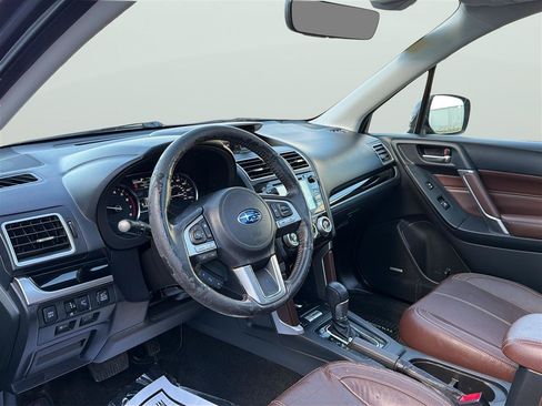 Used 2017 Subaru Forester 2.5i Touring AWD/4WD image 11