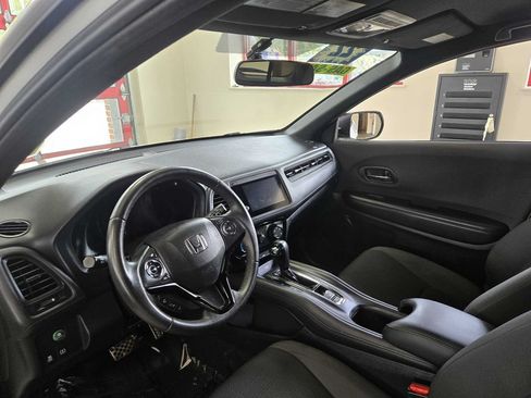 Used 2022 Honda HR-V Sport image 19