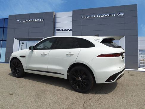 Certified 2025 Jaguar F-PACE R-Dynamic S image 3