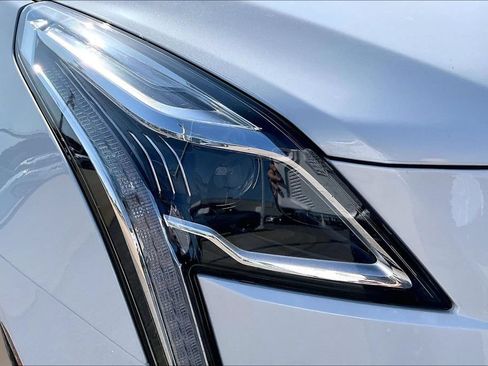 Used 2022 Cadillac XT5 Premium Luxury w/ Technology Package FWD image 31