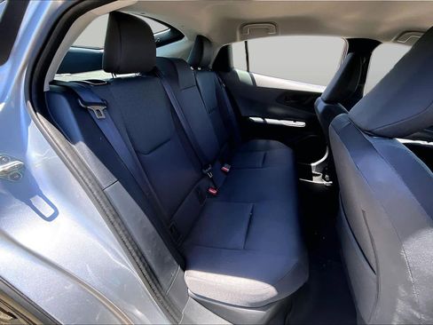 Used 2025 Toyota Prius LE FWD image 19
