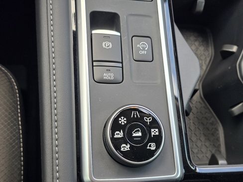 New 2026 Nissan Pathfinder SL AWD/4WD image 21