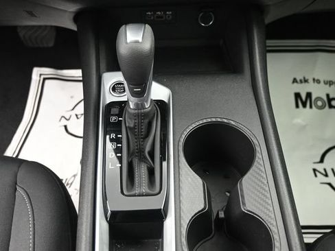Used 2025 Nissan Altima 2.5 S FWD image 18