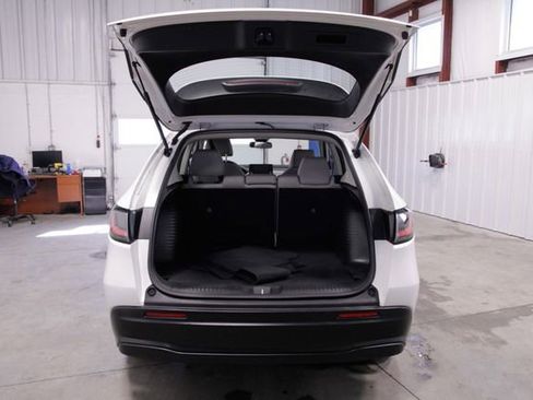 Certified 2023 Honda HR-V LX image 21