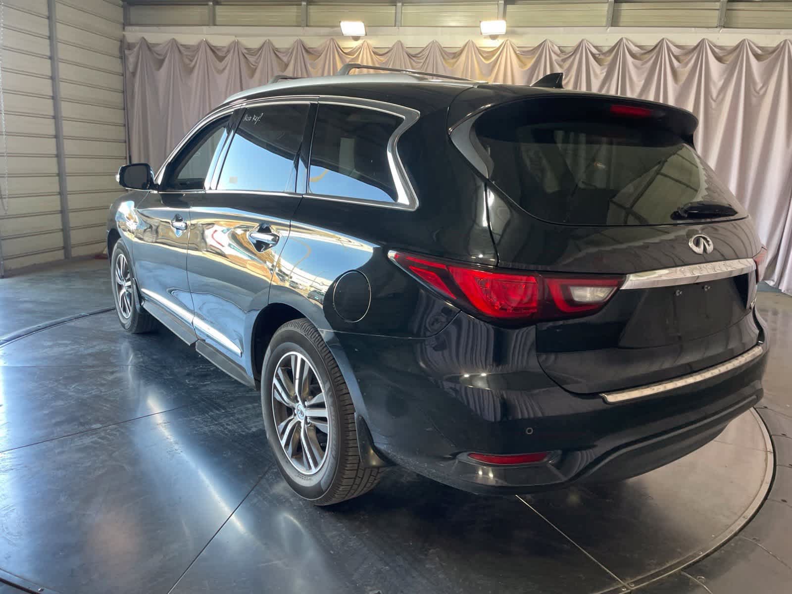 Used 2019 INFINITI QX60 Luxe w/ Essential Package FWD image 7