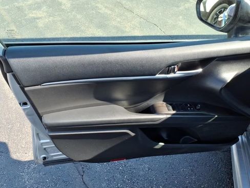 Used 2024 Toyota Camry SE w/ Convenience Package image 20