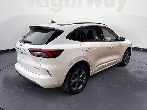 Used 2023 Ford Escape ST-Line Select image 5