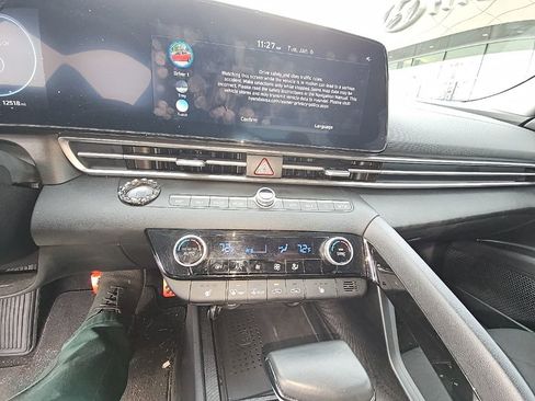 Certified 2023 Hyundai Elantra SEL w/ Convenience Package image 16