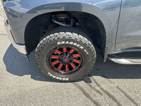 Used 2019 Chevrolet Silverado 1500 LT w/ All-Star Edition AWD/4WD image 4