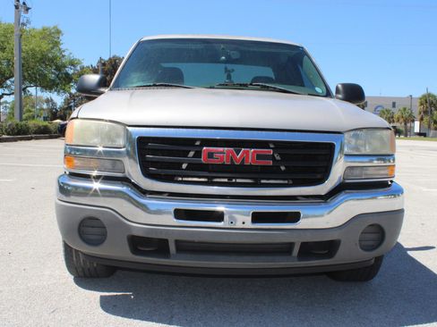 Used 2006 GMC Sierra 1500 W/T w/ Light Duty Power Package image 2
