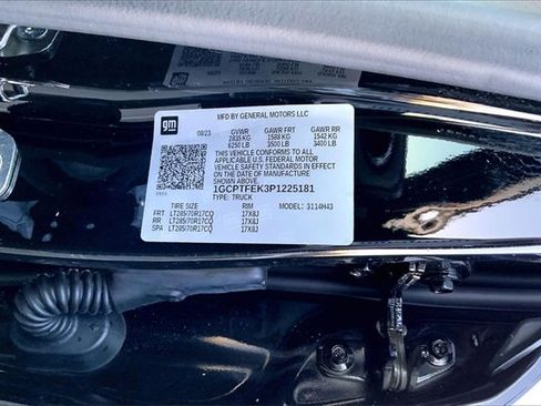 Used 2023 Chevrolet Colorado ZR2 w/ ZR2 Convenience Package III image 21