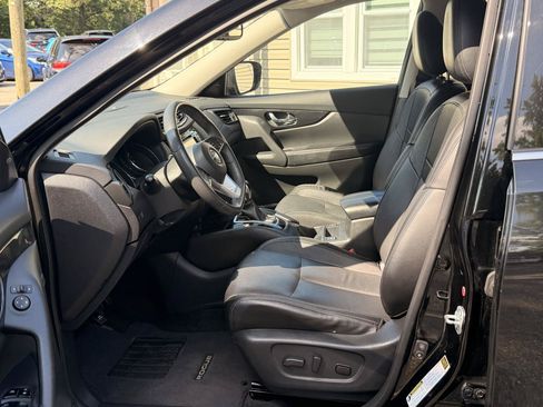 Used 2017 Nissan Rogue SL w/ SL Premium Package AWD/4WD image 19