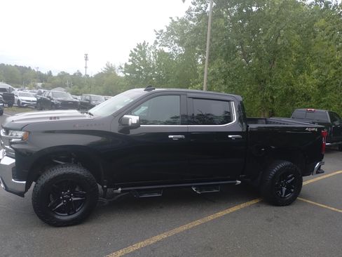 Used 2022 Chevrolet Silverado 1500 LTZ w/ Safety Package II image 6