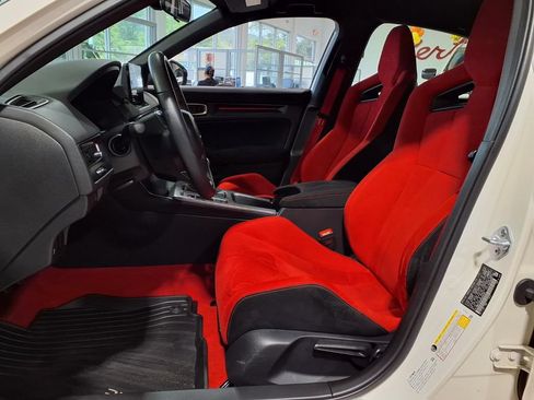Certified 2024 Honda Civic Type R image 17