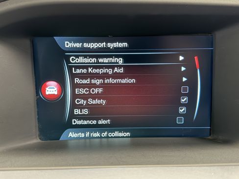 Used 2017 Volvo V60 T6 R-Design Platinum w/ Climate Package image 13