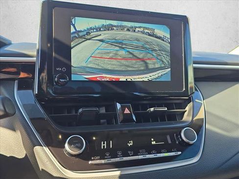 Certified 2025 Toyota Corolla LE image 11