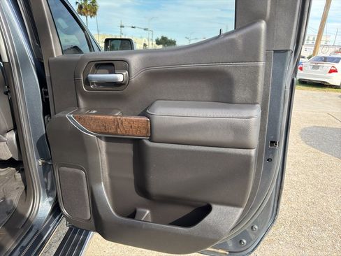 Used 2021 GMC Sierra 1500 Denali w/ Denali Ultimate Package image 22