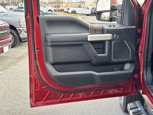 Used 2019 Ford F350 Lariat w/ Lariat Value Package image 14