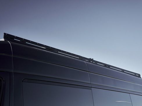 Used 2018 Mercedes-Benz Sprinter 2500 image 7