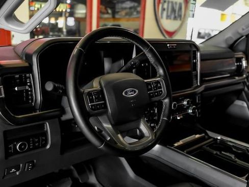 Used 2025 Ford F350 Lariat w/ FX4 Off-Road Package AWD/4WD image 18