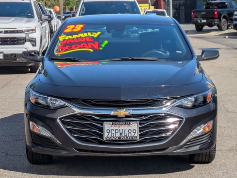 Used 2023 Chevrolet Malibu LT image 2