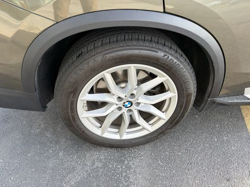 Used 2021 BMW X5 xDrive45e w/ Executive Package image 9