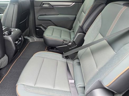 New 2026 GMC Acadia AT4 w/ Luxury Package image 10