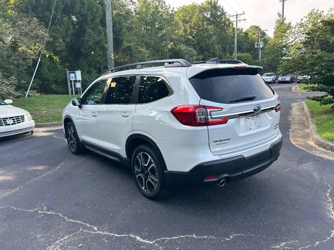 Used 2023 Subaru Ascent Limited AWD/4WD image 6
