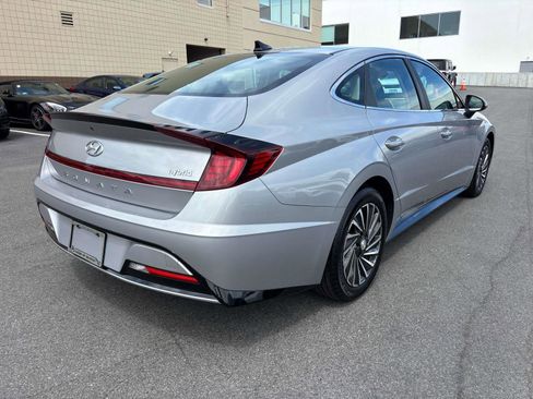 Used 2023 Hyundai Sonata SEL w/ Cargo Package image 4