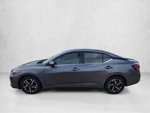 Used 2024 Nissan Sentra SV FWD image 8
