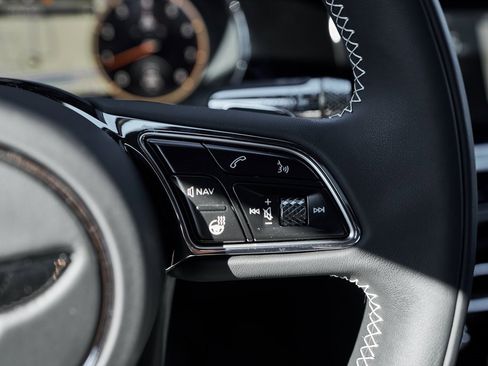 Used 2024 Bentley Flying Spur S V8 image 55