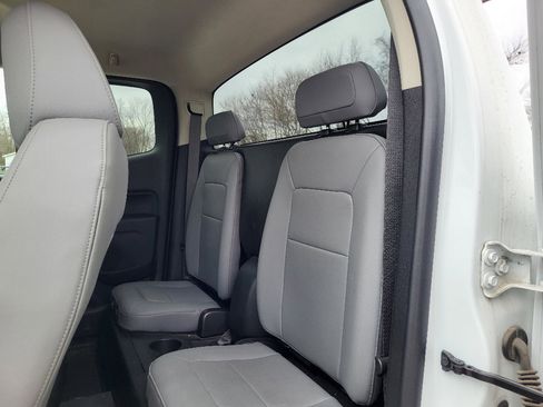 Used 2021 Chevrolet Colorado W/T w/ WT Convenience Package image 8