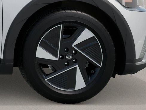 New 2025 Hyundai Ioniq 5 SEL image 8